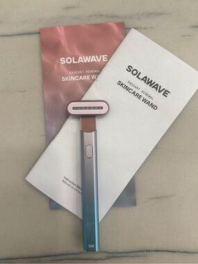 Solawave Radiant Renewal Skincare Wand - Pink & Teal ombré 4 in 1